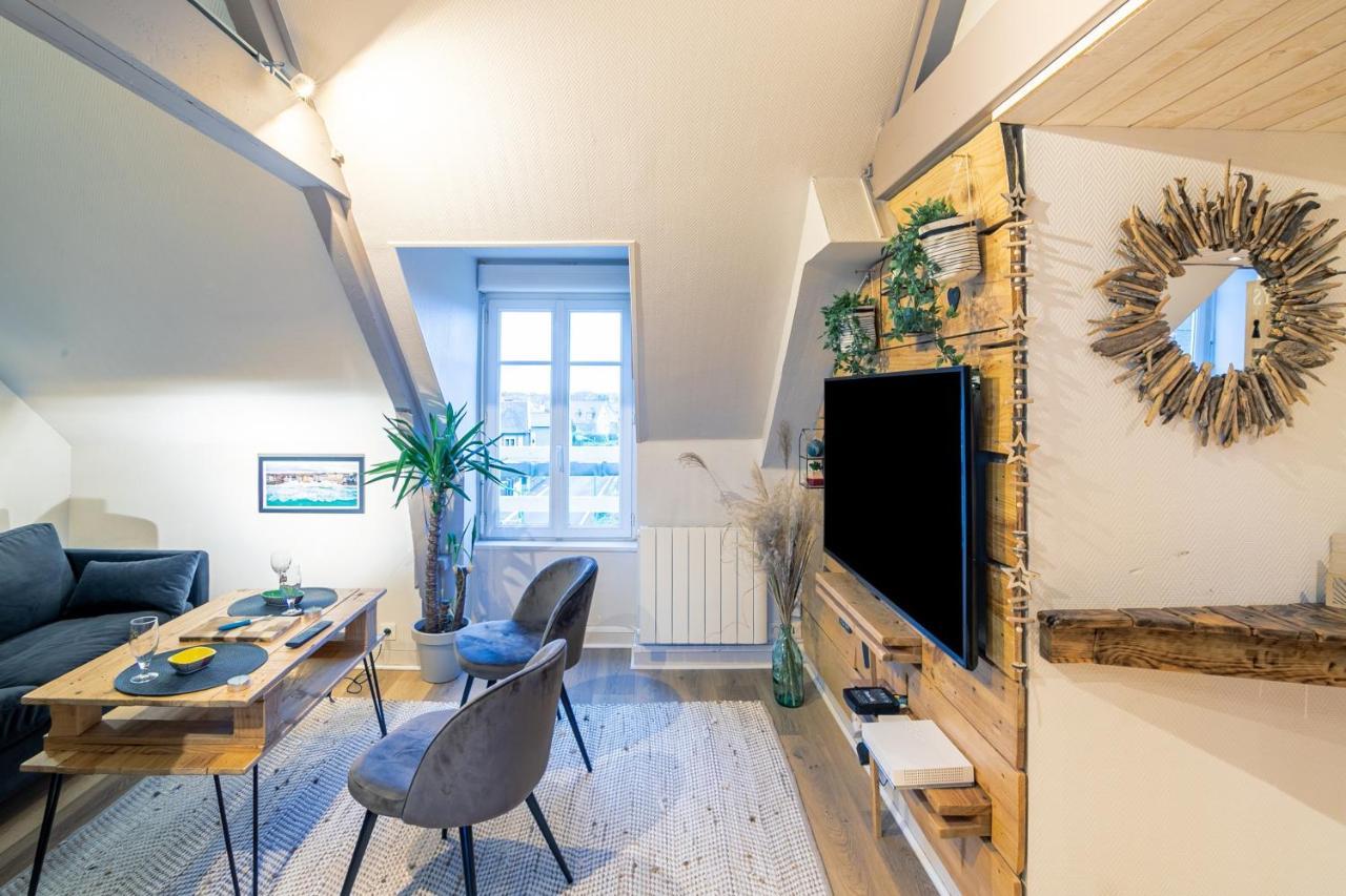 Le Petit Melorien Apartamento Saint-Méloir-des-Ondes Exterior foto